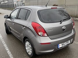 Hyundai i20 2013 y Hatchback