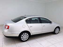 Volkswagen Passat 2010 г Седан