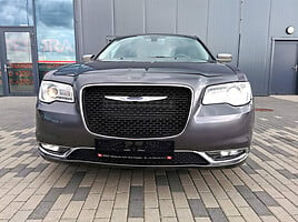 Chrysler 300C 2019 г Седан