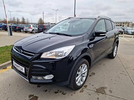 Ford Kuga 2015 г Внедорожник / Кроссовер