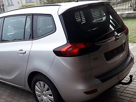 Opel Zafira 2015 m Vienatūris