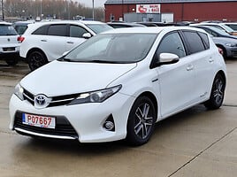 Toyota Auris Hečbekas 2015