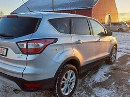 Ford Kuga 2017 г Внедорожник / Кроссовер