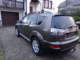 Mitsubishi Outlander 2012 y Off-road / Crossover