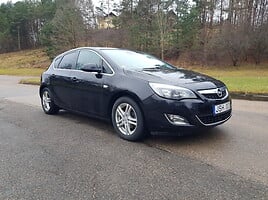 Opel Astra 2010 г Хэтчбек