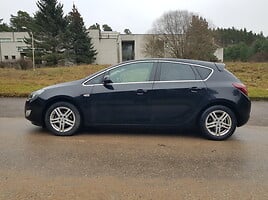 Opel Astra 2010 г Хэтчбек