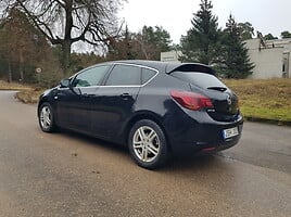 Opel Astra 2010 г Хэтчбек