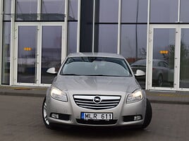 Opel Insignia 2010 y Sedan