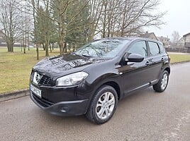 Nissan Qashqai 2011 y Off-road / Crossover