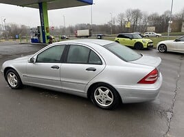 Mercedes-Benz C 180 2003 г Седан