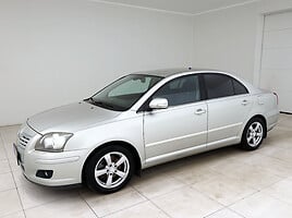 Toyota Avensis 2006 y Sedan