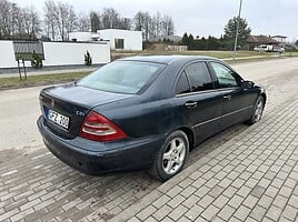 Mercedes-Benz C 200 2002 y Sedan