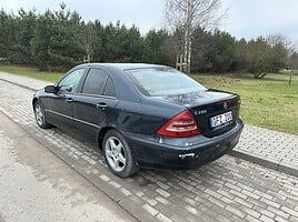 Mercedes-Benz C 200 2002 y Sedan