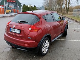 Nissan Juke 2012 y Off-road / Crossover