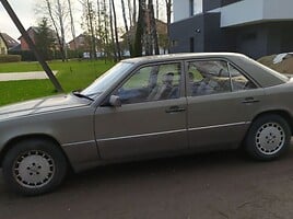 Mercedes-Benz E 200 1991 г Седан