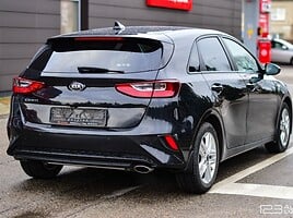 Kia cee'd 2021 y Hatchback