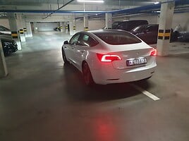 Tesla Model 3 2021 г Седан