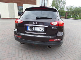 Infiniti EX30 2010 y Hatchback