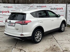 Toyota RAV4 2016 г Вездеход