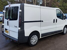 Renault Trafic 2003 г Грузовой микроавтобус