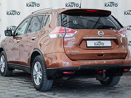 Nissan X-Trail 2015 г Внедорожник / Кроссовер