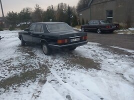 Mercedes-Benz 300 1980 г Седан