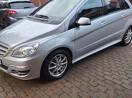 Mercedes-Benz B 200 2009 m Universalas