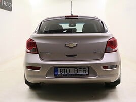 Chevrolet Cruze 2011 y Hatchback