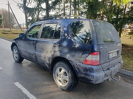 Mercedes-Benz ML 270 2005 y Off-road / Crossover