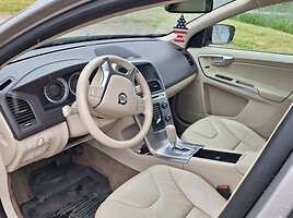 Volvo XC60 2012 г Внедорожник / Кроссовер