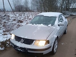 Volkswagen Passat B5 i Sedanas 1999