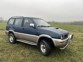 Nissan Terrano 2000 m Visureigis / Krosoveris