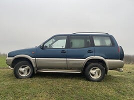 Nissan Terrano 2000 m Visureigis / Krosoveris