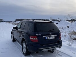 Mercedes-Benz ML 320 2006 г Внедорожник / Кроссовер