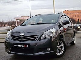 Toyota Verso Vienatūris 2010