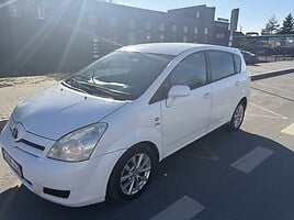 Toyota Corolla Verso Vienatūris 2005