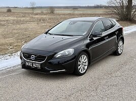 Volvo V40 Hečbekas 2015