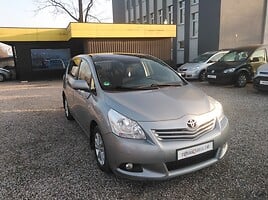 Toyota Verso Vienatūris 2011