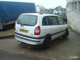 Opel Zafira A 2004 m dalys