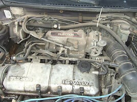 Mazda 323F 1993 m dalys