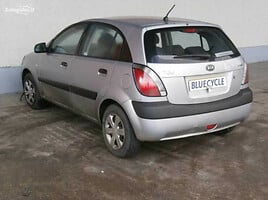 Kia Rio II CRDI 2007 m dalys