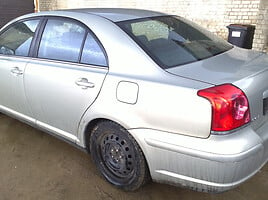 Toyota Avensis II 2006 y parts