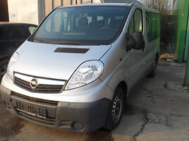 Opel Vivaro 2004 г запчясти