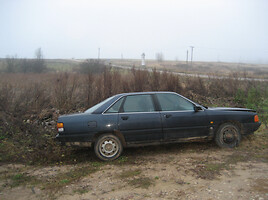 Audi 100 C3 Sedanas 1990