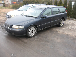 Volvo V70 II 2002 m dalys