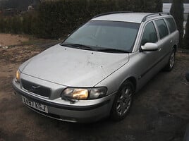 Volvo V70 II 2002 m dalys