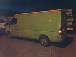 Mercedes-Benz Sprinter II 2003 y parts