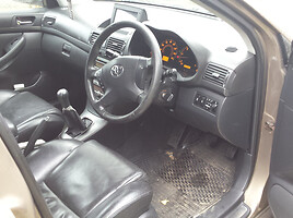 Toyota Avensis II 2004 г запчясти