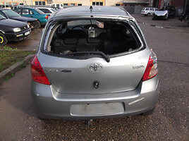 Toyota Yaris II 2007 y parts