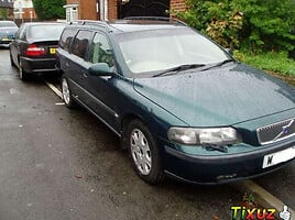 Volvo V70 II 2002 y parts